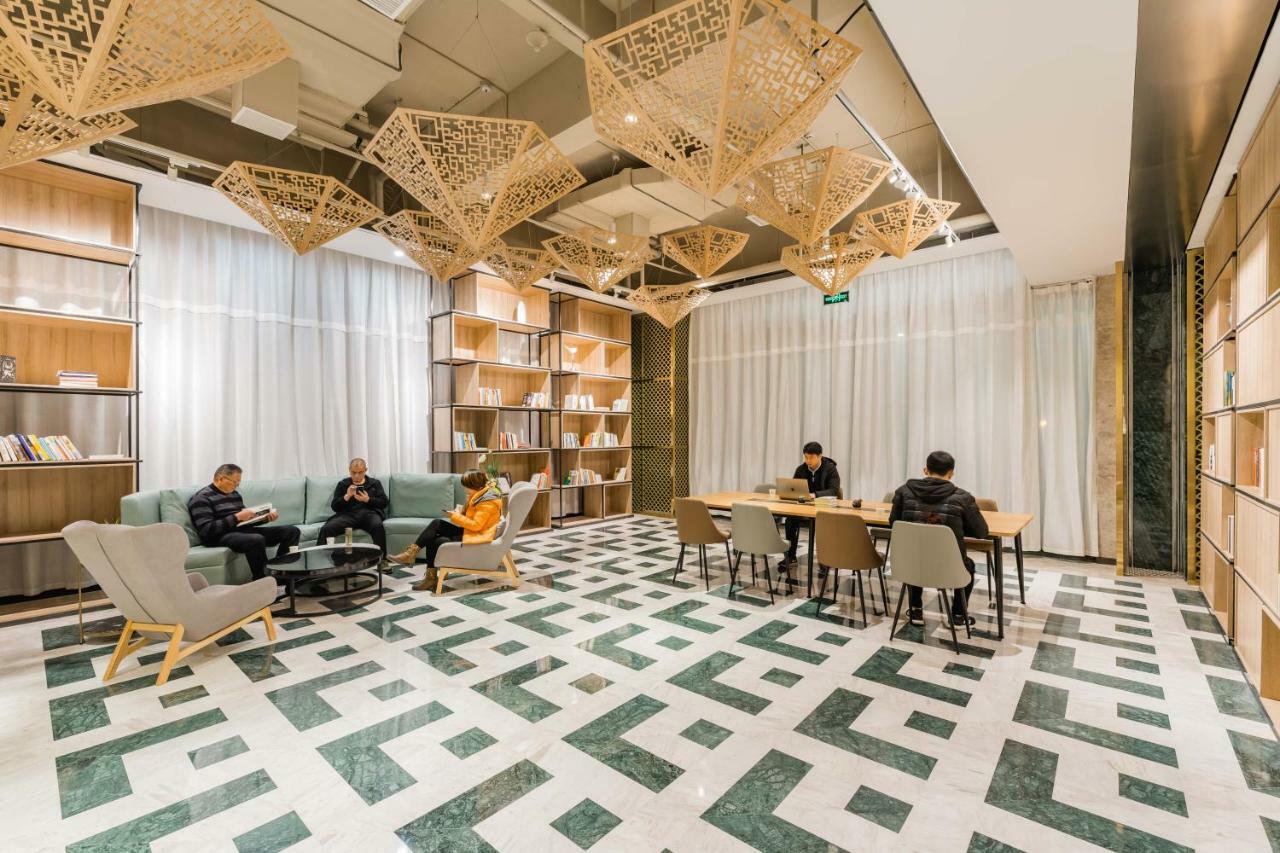 Atour Hotel Тунсян Экстерьер фото