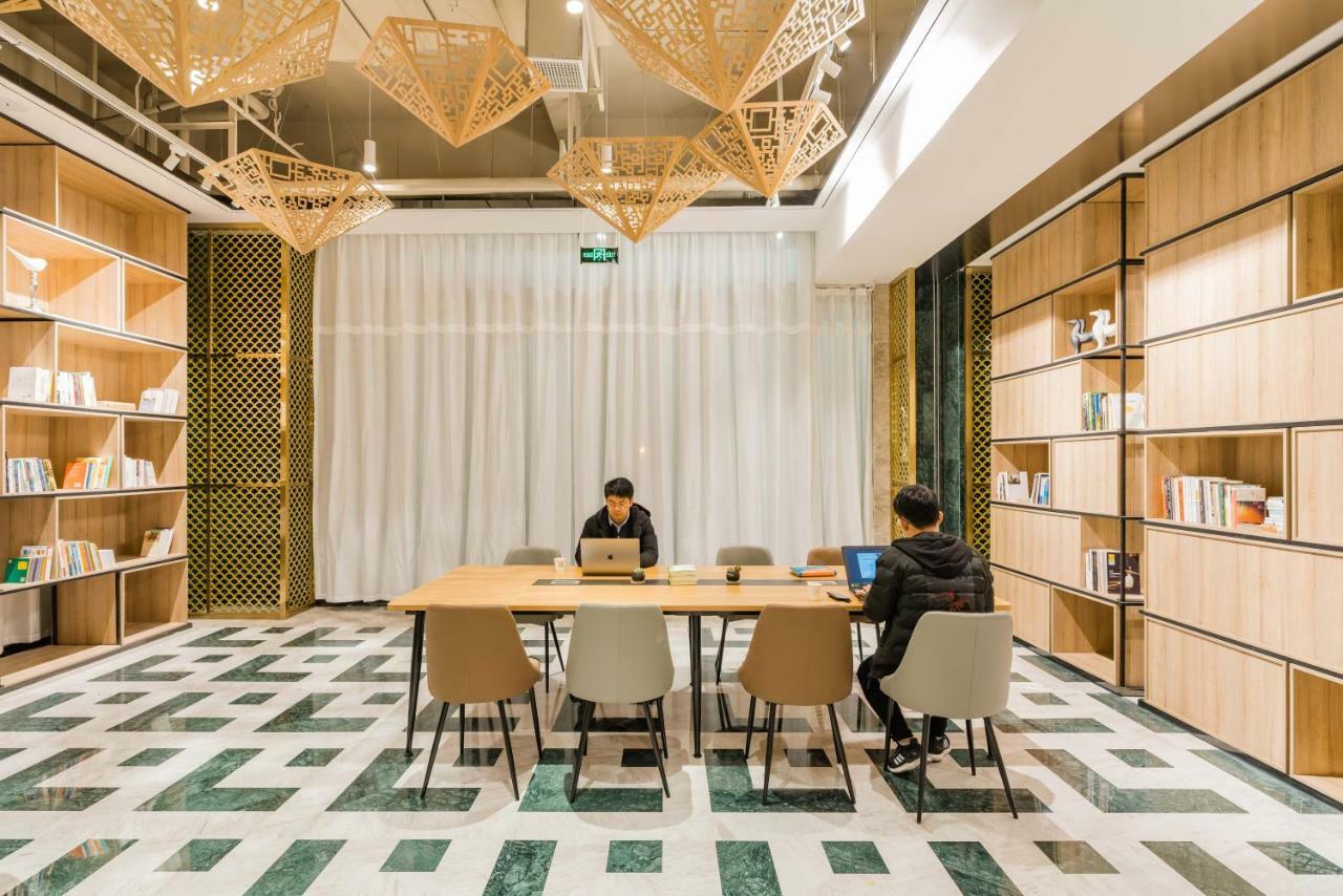 Atour Hotel Тунсян Экстерьер фото