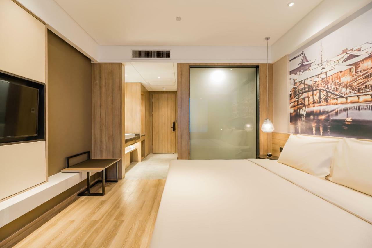 Atour Hotel Тунсян Экстерьер фото